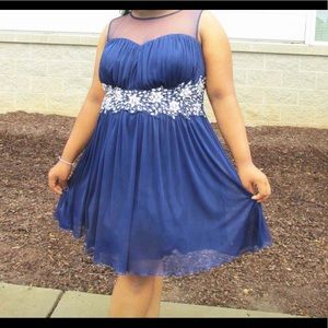 Plus size blue prom/formal dress.